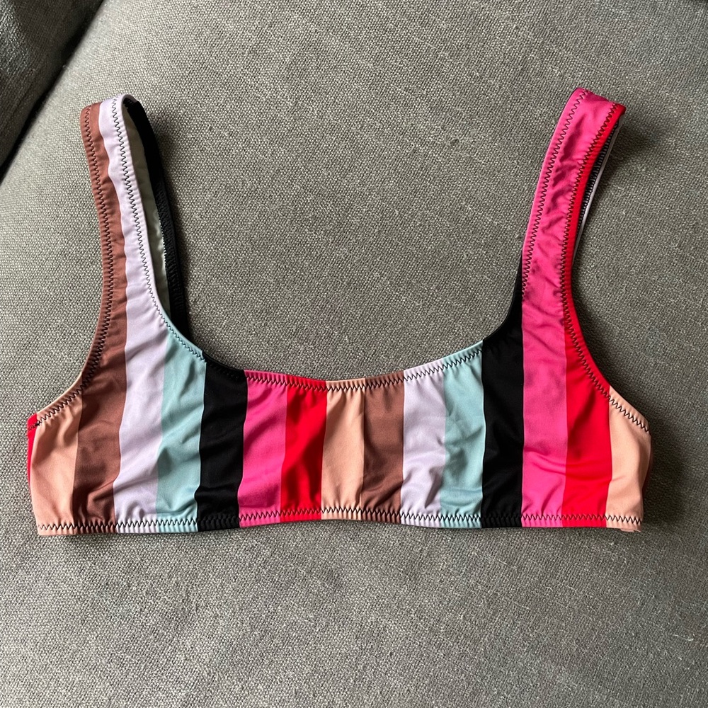 Solid & Striped swimsuit top